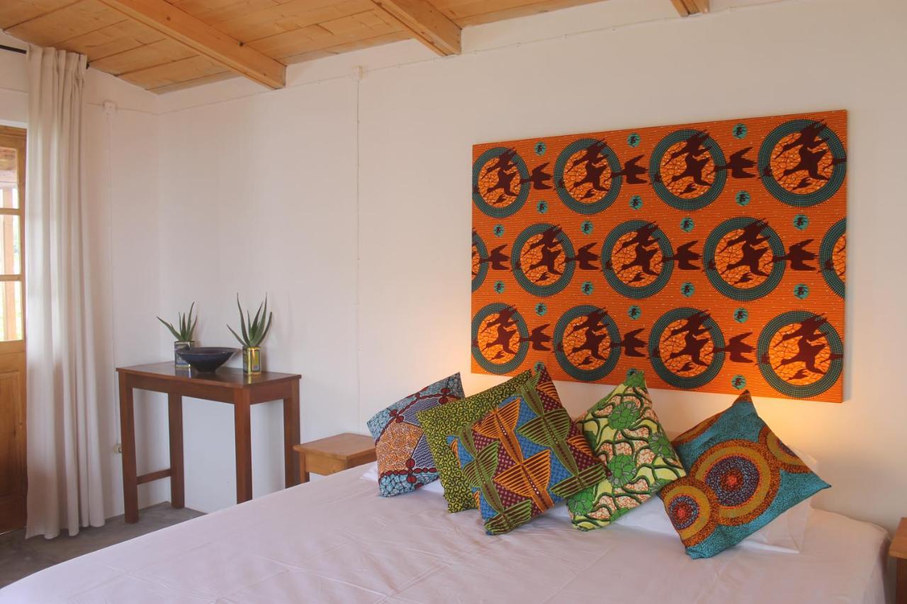 La Fora Ecolodge Sao Filipe Exterior photo
