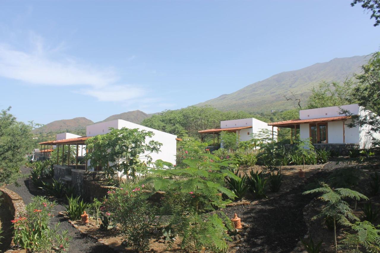La Fora Ecolodge Sao Filipe Exterior photo